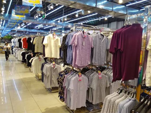八鋼首家服裝批發城喜迎父親節，男士進店有禮，鞋帽批發優惠多